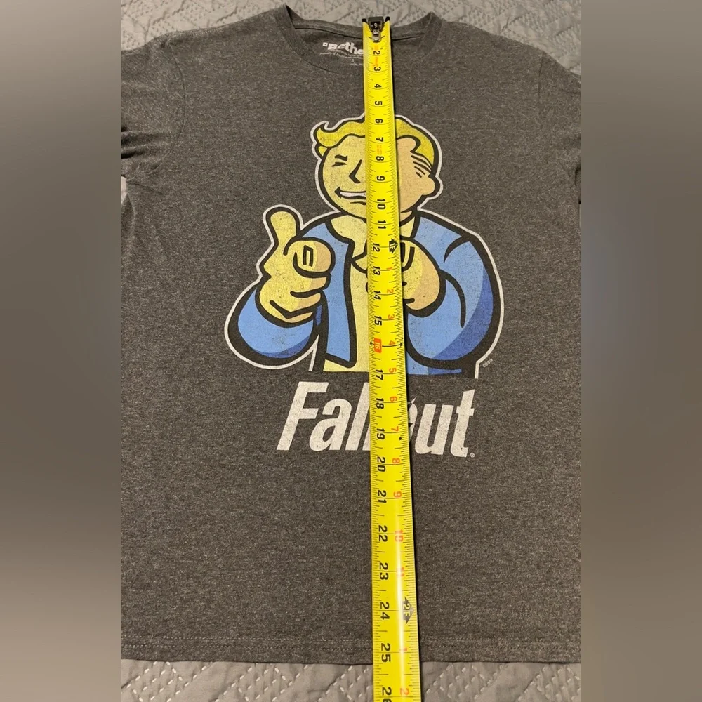 OFFICIAL BETHESDA FALLOUT VAULT BOY SHIRT - Picture 6 of 6